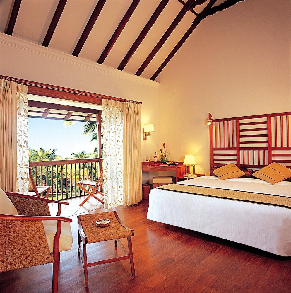 Taj Green Cove Resort And Spa Kovalam Exterior photo