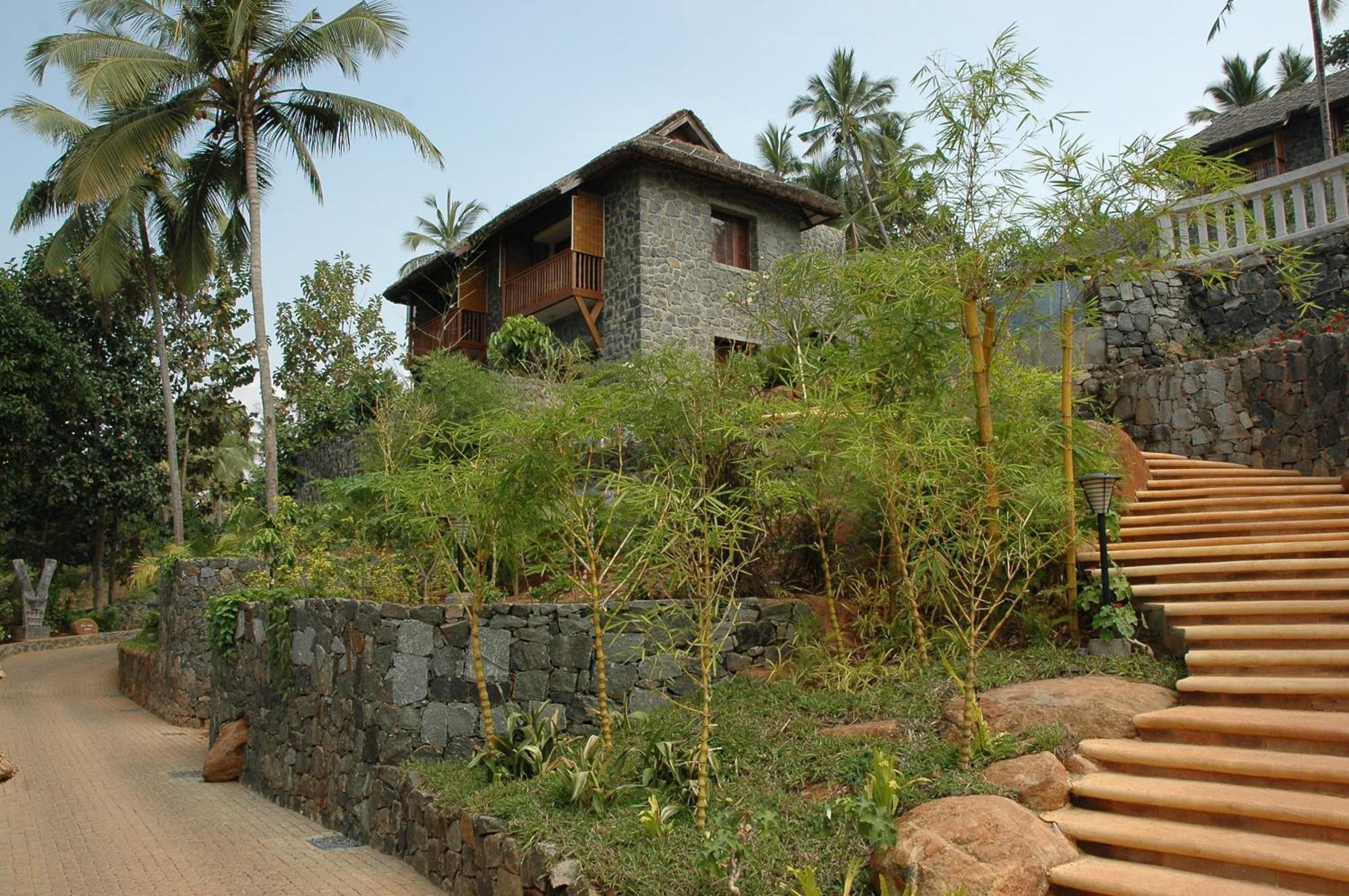 Taj Green Cove Resort And Spa Kovalam Exterior photo