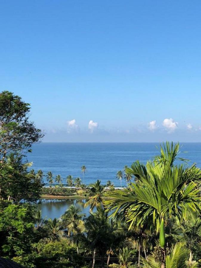 Taj Green Cove Resort And Spa Kovalam Exterior photo